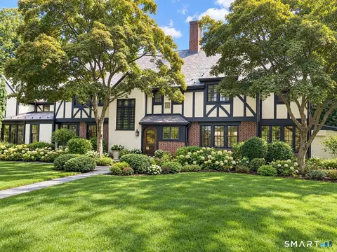 1716 Shippan Ave, Stamford, CT 06902
