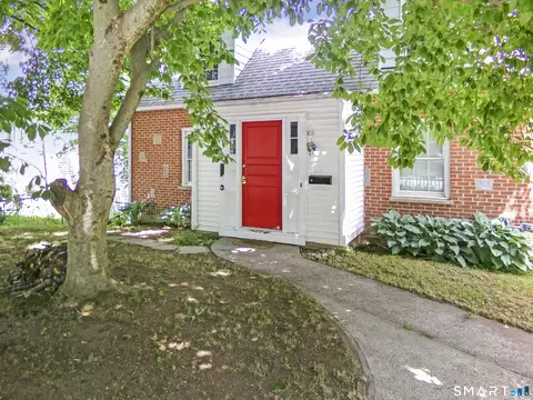 20 Lone Oak Ave, Waterbury, CT 06710