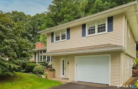 34 Imperial Dr, South Windsor, CT 06074