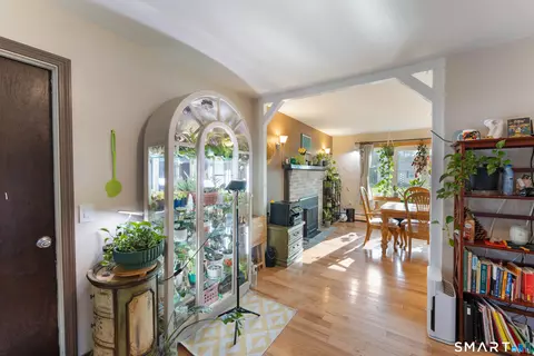 Entry Way - 18 Philmar Dr, Plainfield, CT 06374 photo 4 of 6