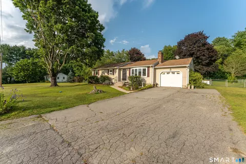 Exterior - 18 Philmar Dr, Plainfield, CT 06374 photo 2 of 9