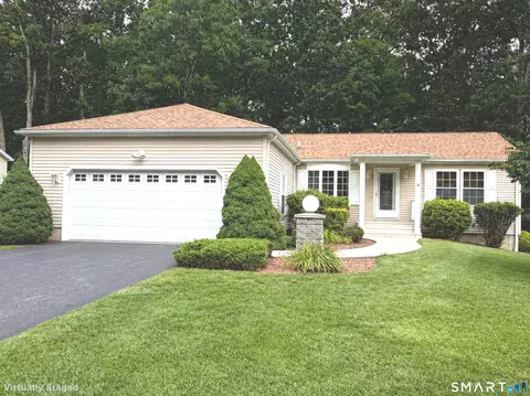 9 Paint Brush Path, Uncasville, CT 06382