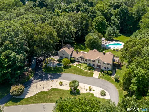 31 Cedar Grove Rd, Southbury, CT 06488