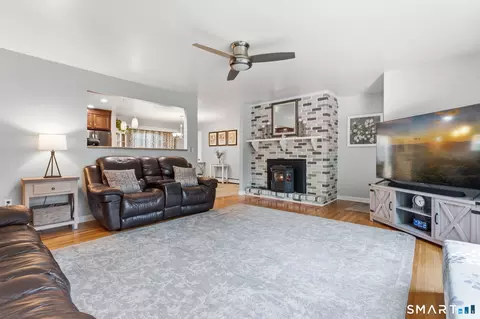 Living - 415 Jerusalem Rd, Windham, CT 06280 photo 1 of 2