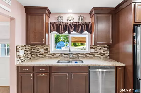 Kitchen - 415 Jerusalem Rd, Windham, CT 06280 photo 2 of 5