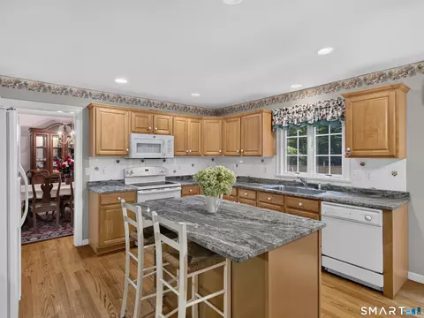 Kitchen - 2125 Durham Rd, Madison, CT 06443 photo 1 of 5