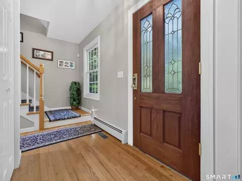 Entry Way - 2125 Durham Rd, Madison, CT 06443 photo 2 of 2