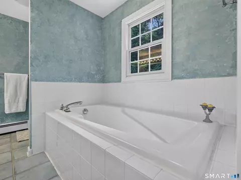 Bath - 2125 Durham Rd, Madison, CT 06443 photo 3 of 7