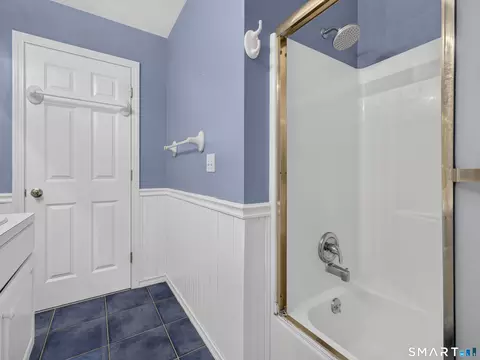 Bath - 2125 Durham Rd, Madison, CT 06443 photo 6 of 7