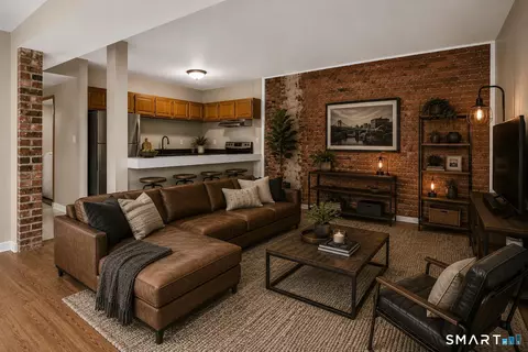 58 Buckingham St #A, Hartford, CT 06105
