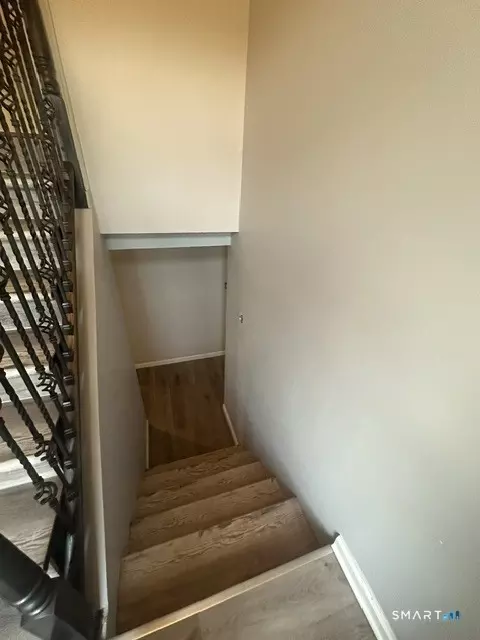 Entry Way - 16 Stevens St, Windsor Locks, CT 06096 photo 2 of 5