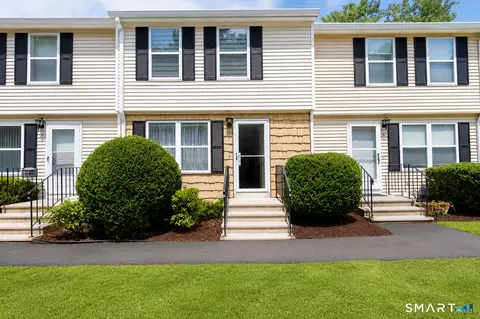 4 Mulberry Ln #4, Glastonbury, CT 06033