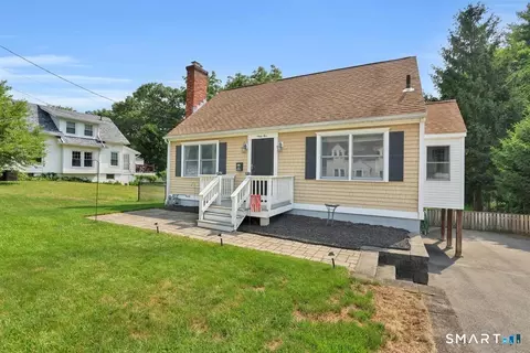 65 Doane St, Manchester, CT 06042
