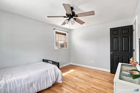 Bedroom - 257 Goff Rd, Wethersfield, CT 06109 photo 4 of 6