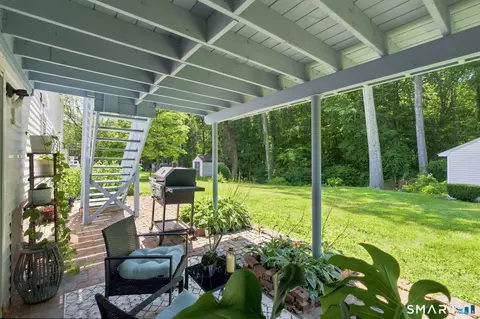 Exterior - 257 Goff Rd, Wethersfield, CT 06109 photo 7 of 11