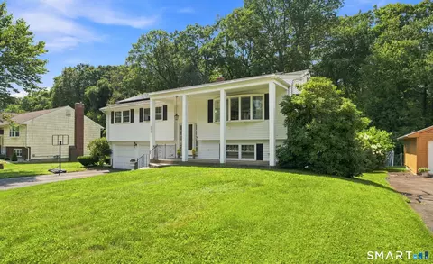 Exterior - 257 Goff Rd, Wethersfield, CT 06109 photo 3 of 11