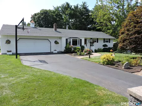 52 Pine Knob Dr, South Windsor, CT 06074