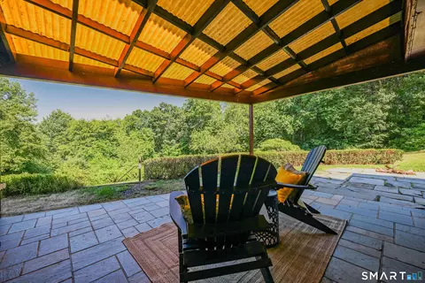 Exterior - 987 Hill St, Suffield, CT 06078 photo 5 of 7