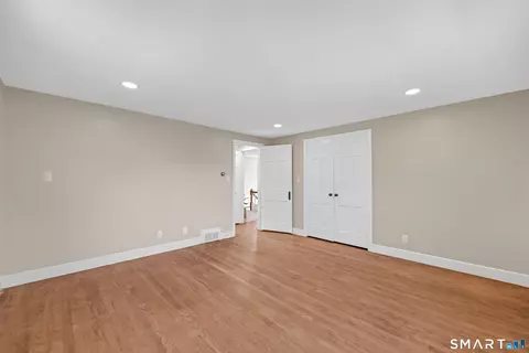 Bedroom - 987 Hill St, Suffield, CT 06078 photo 6 of 6