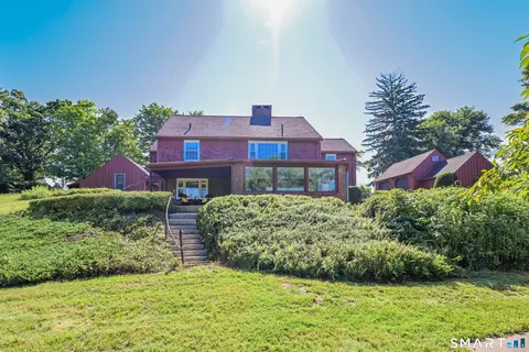 Exterior - 987 Hill St, Suffield, CT 06078 photo 3 of 7