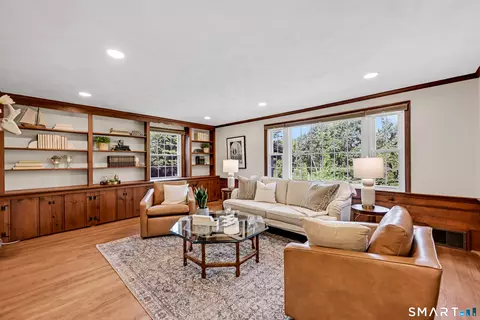 Living - 987 Hill St, Suffield, CT 06078 photo 1 of 4