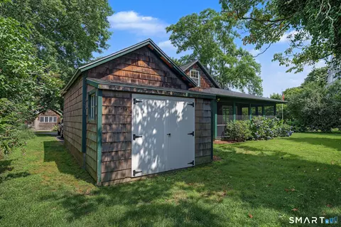 Exterior - 44 Pent Rd, Madison, CT 06443 photo 5 of 5