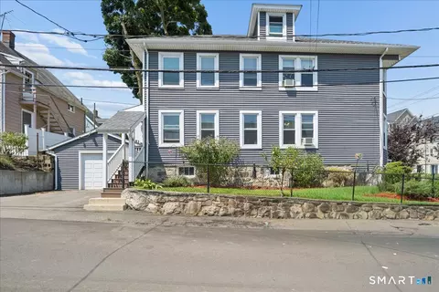 72 W Broad St, Stamford, CT 06902