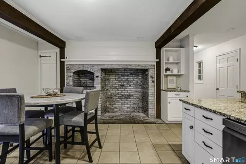 Dining - 75 Great Ring Rd, Sandy Hook, CT 06482 photo 4 of 4