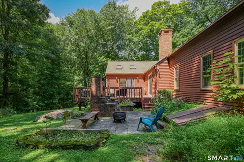 Exterior - 75 Great Ring Rd, Sandy Hook, CT 06482 photo 7 of 10