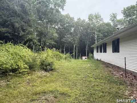 Exterior - 421 Modock Rd, Putnam, CT 06260 photo 6 of 15