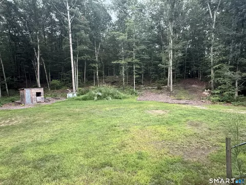 Exterior - 421 Modock Rd, Putnam, CT 06260 photo 8 of 15