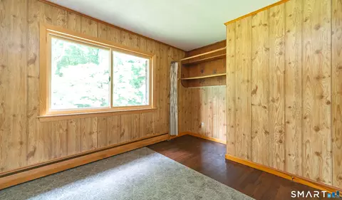 Bedroom - 25 Lynn Dr, Wallingford, CT 06492 photo 8 of 9