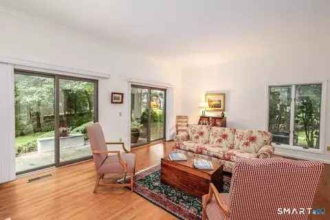 Living - 5 Dry River Ct, Redding, CT 06896 photo 4 of 4