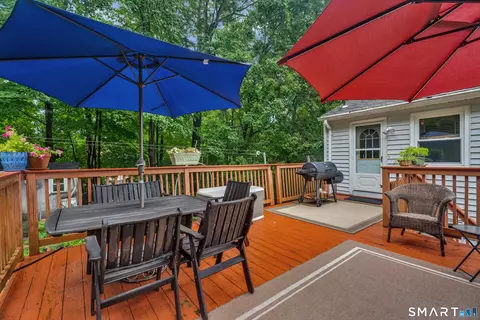 Exterior - 25 Booth Ter, Hamden, CT 06518 photo 3 of 4