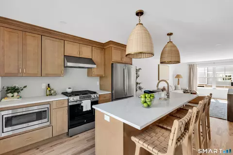 843 North St #G1, Milford, CT 06461