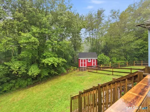 Exterior - 816 Gibson Hill Rd, Sterling, CT 06377 photo 5 of 10
