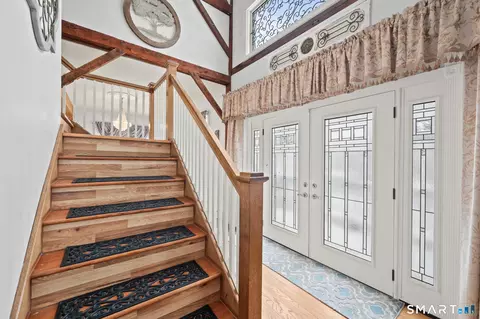 Entry Way - 278 Thompsonville Rd, Suffield, CT 06078 photo 1 of 2