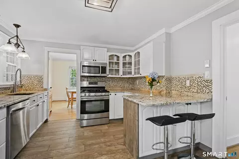 Kitchen - 30 Wright Rd, Wethersfield, CT 06109 photo 2 of 4