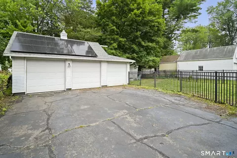 Exterior - 30 Wright Rd, Wethersfield, CT 06109 photo 2 of 8
