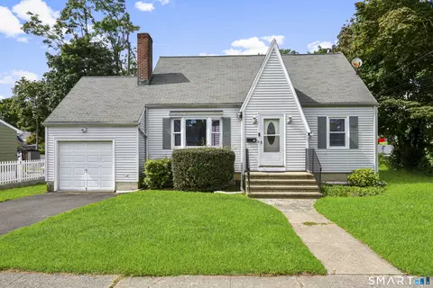 106 Clark St, Bridgeport, CT 06606