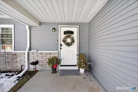 Exterior - 114 Daniel Rd, Hamden, CT 06517 photo 3 of 6