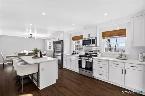 Kitchen - 114 Daniel Rd, Hamden, CT 06517 photo 1 of 4
