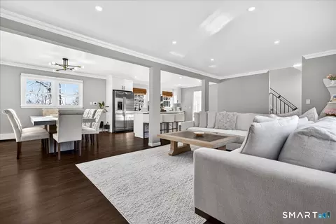 Living - 114 Daniel Rd, Hamden, CT 06517 photo 1 of 2