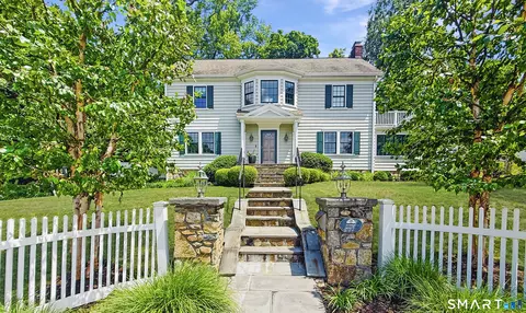 57 Revonah Ave, Stamford, CT 06905