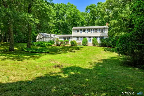 136 Dickinson Rd, Marlborough, CT 06447