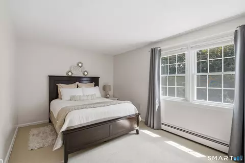 Bedroom - 61 Broadleaf Cir, Windsor, CT 06095 photo 3 of 5