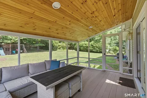 Exterior - 61 Broadleaf Cir, Windsor, CT 06095 photo 2 of 4
