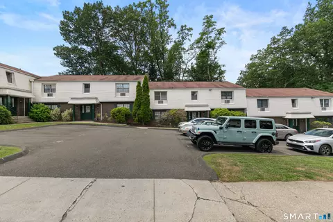 37 Enid St #A, Bridgeport, CT 06606