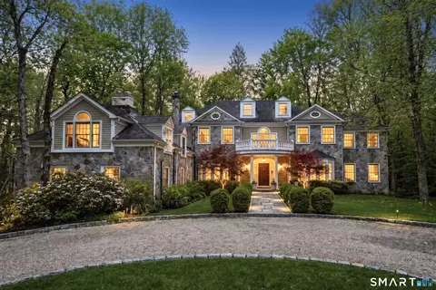 96 Harpsichord Tpke, Stamford, CT 06903