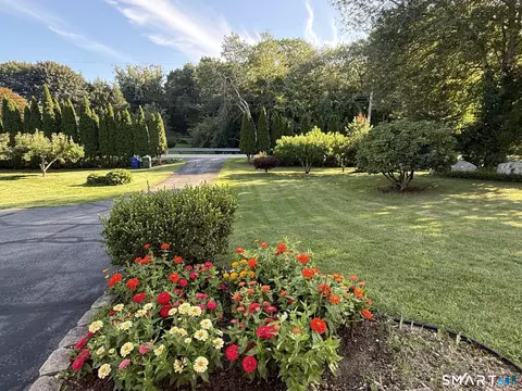 Exterior - 57 Iron St, Ledyard, CT 06339 photo 2 of 7
